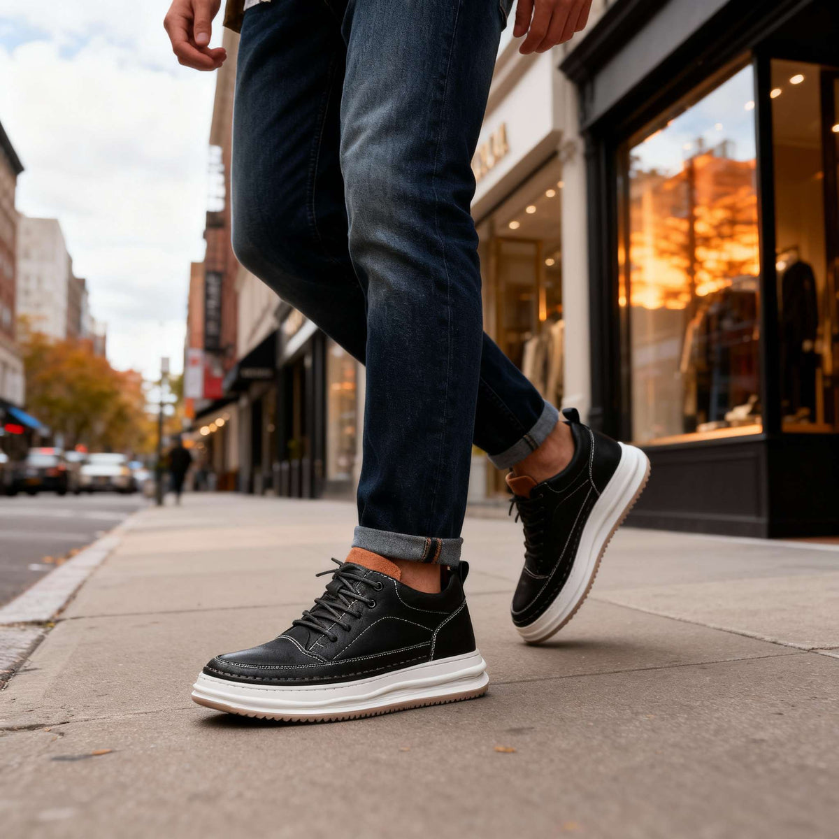 Leather trainers with padded collar and cushioned insole