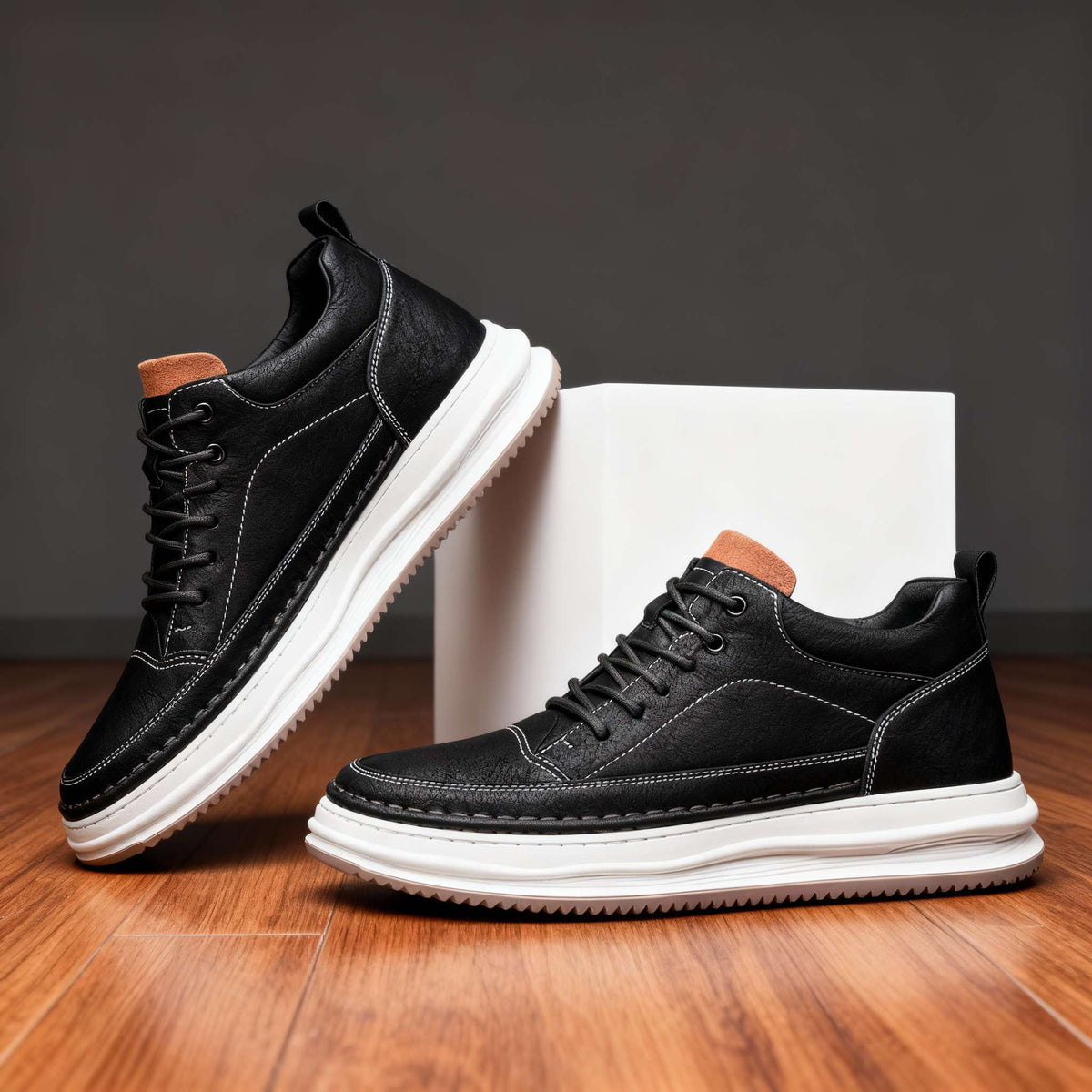 Leather trainers with padded collar and cushioned insole - Black