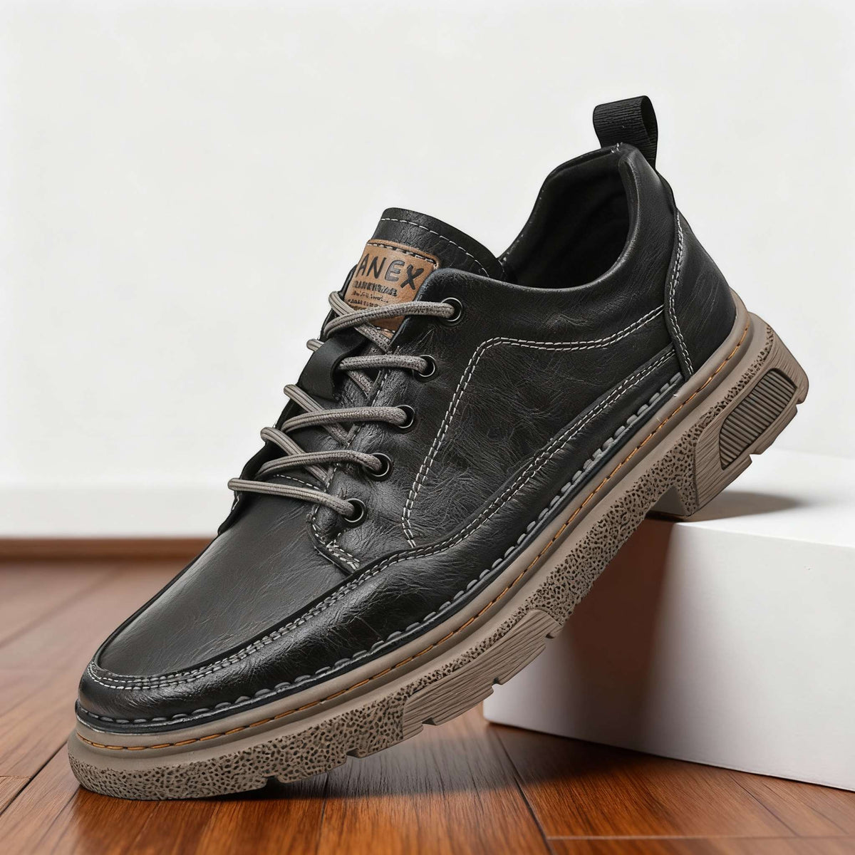 Men's Leather Trainers Cushioned Footbed