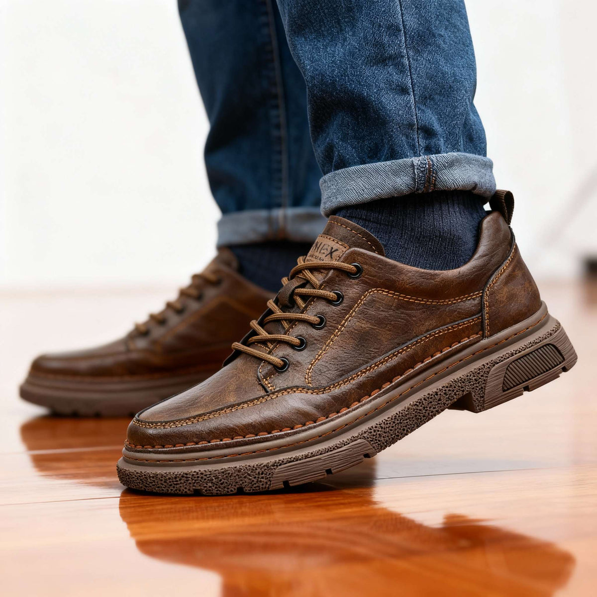 Men's Leather Trainers Cushioned Footbed