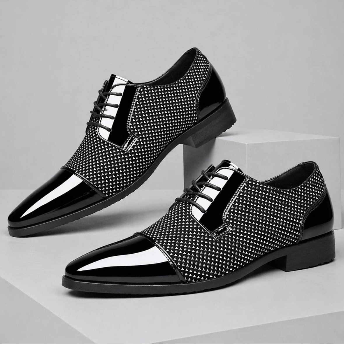 Men's Patent Leather Oxford Shoes with Pointed Toe - Grey