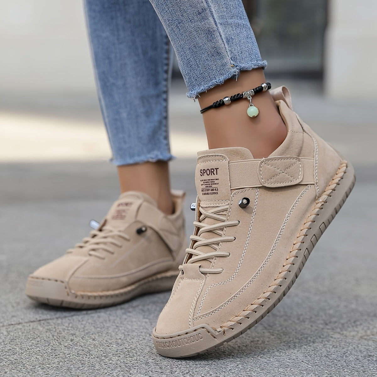 Women's orthopaedic trainers with adjustable strap and cushioned sole - Beige