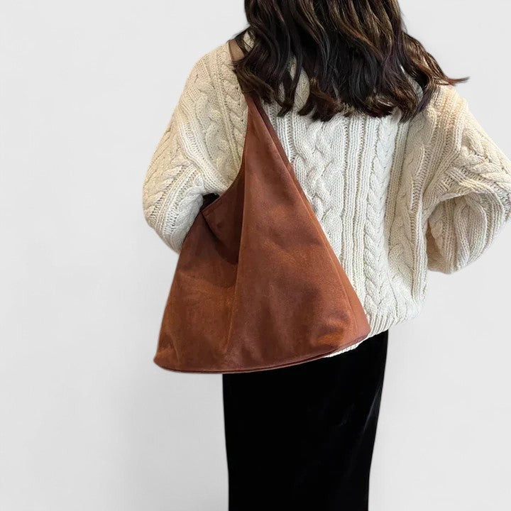 Women's minimalist shoulder bag with structured design