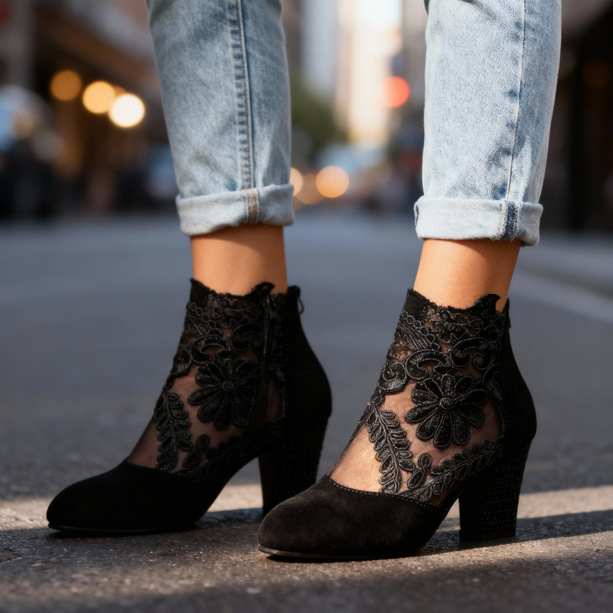 Women's Studded Block Heel Shoes in Lace and Suede - Black